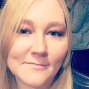 Meet your Posher, Alicia